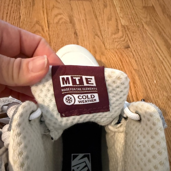 Vans White Purple Snow Rain Boots 6 Waterproof MTE - Picture 4 of 6